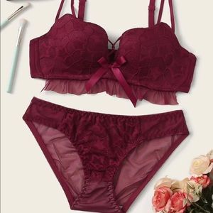 Burgundy romantic lace intimate set